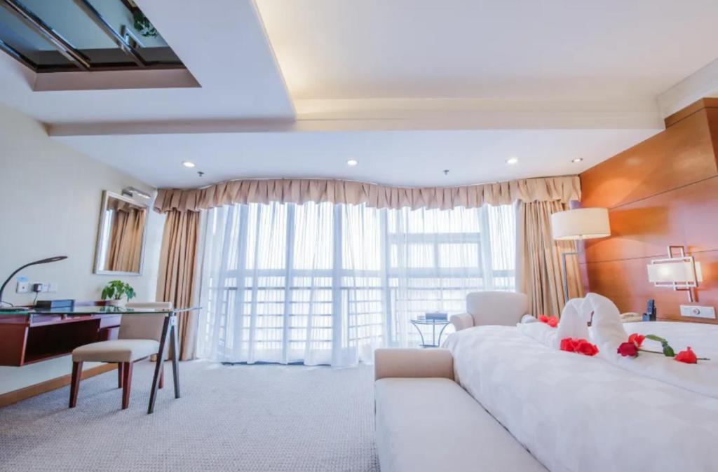 Linyi Blue Horizon Intenational Hotel Exterior foto